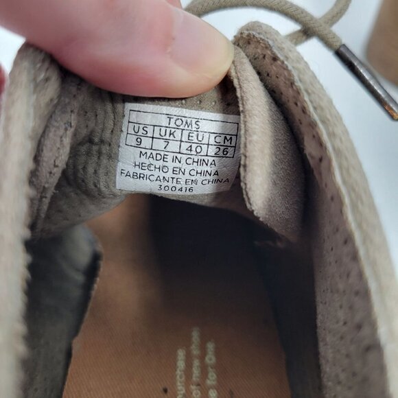 Toms Women's Lunata Taupe Lace Up Suede and Material Booties in a Size 9 - Picture 15 of 16